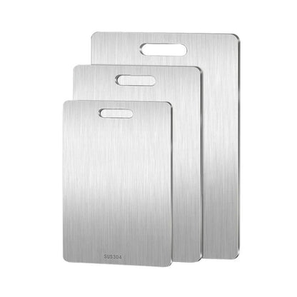 Clean and hygienic titanium chopping board from Elara Haus