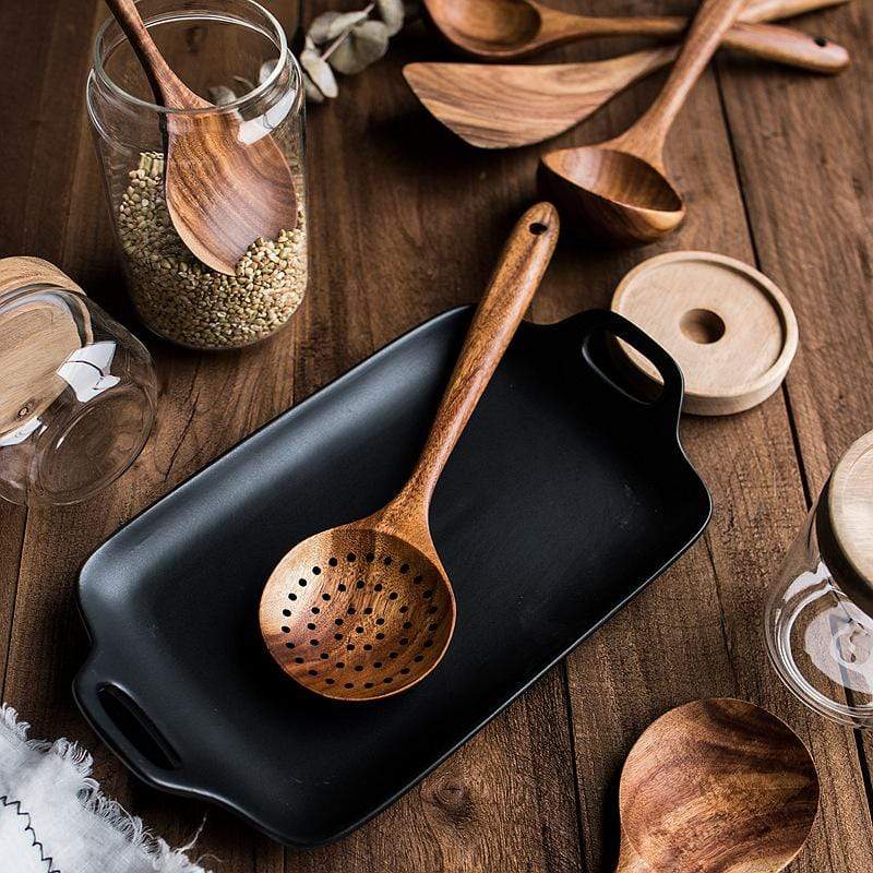 Teak-handled cooking spoons with non-stick coating in a 7-piece cooking set
