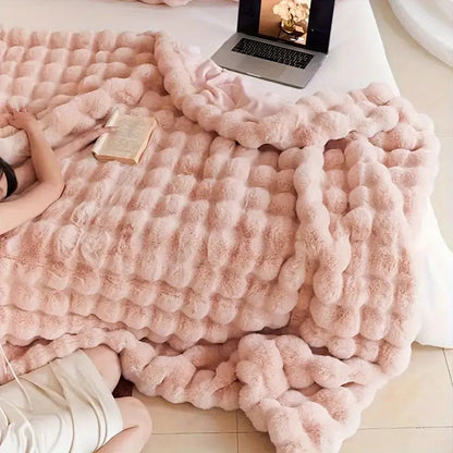 Elara Haus Luxury Rabbit Faux Fur Throw - Ultra Plush Blanket