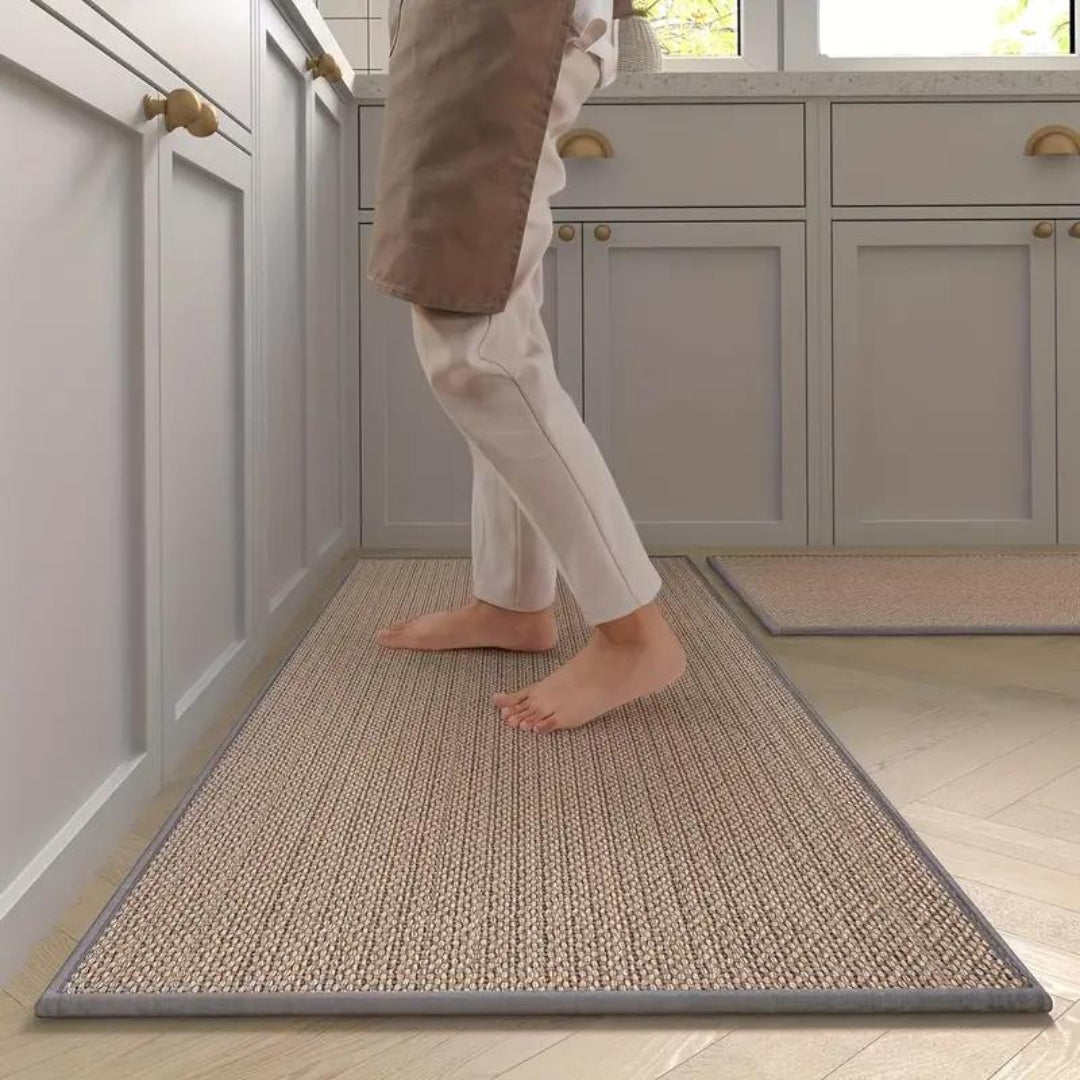 Details of fibrous relief design on kitchen mat set