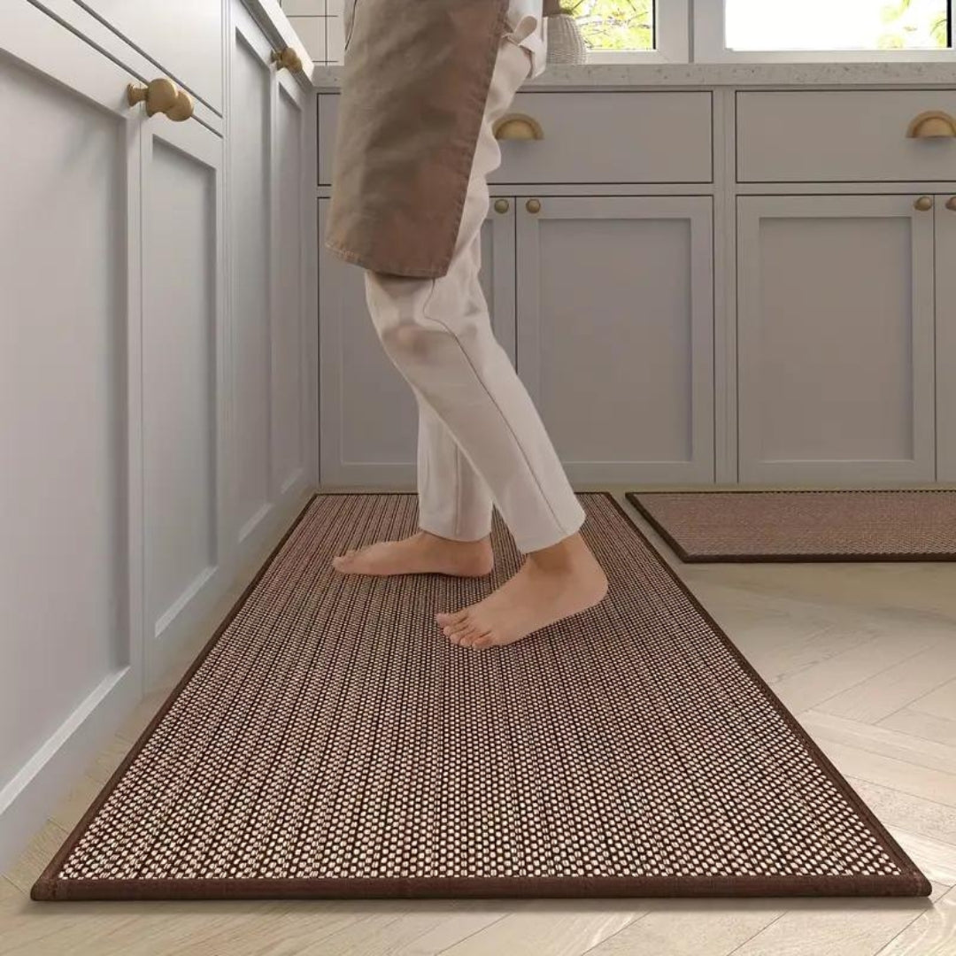 Kitchen mat set with minimalist arid slope pattern for culinary use