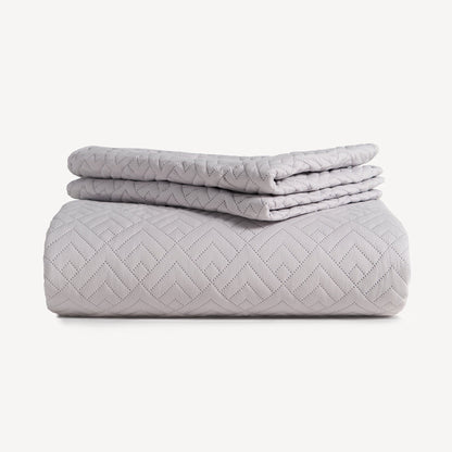 Elara Haus Snag Free Quilt - Pet Friendly