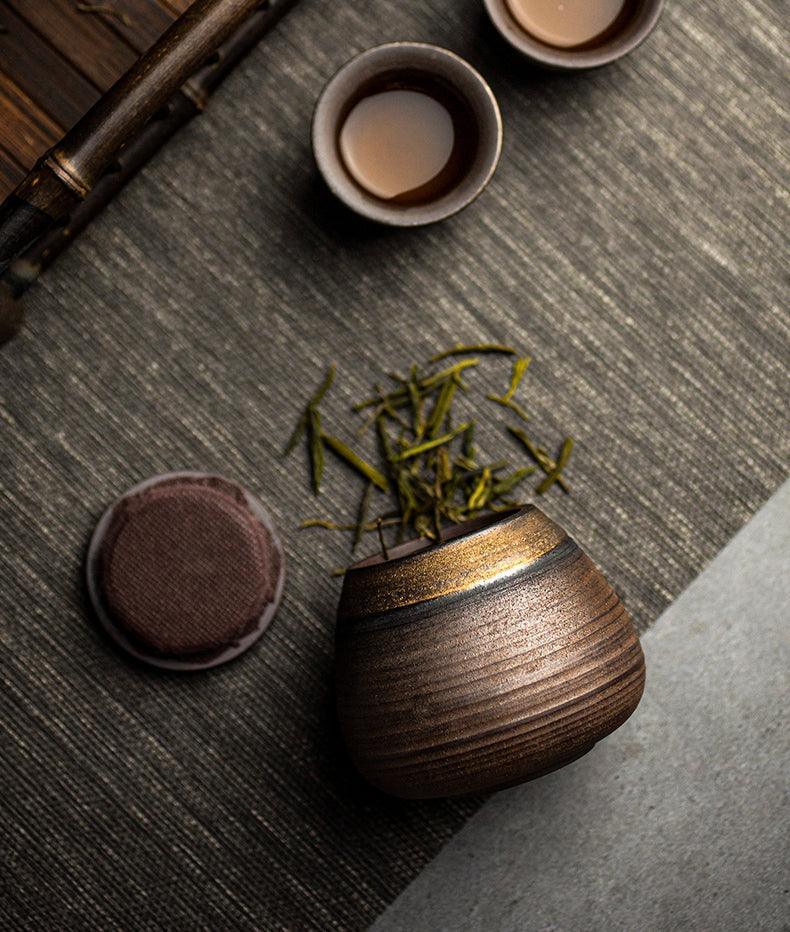 Traditional Japanese Storage Vessel with Moisture-proof Sealing by Mino Japan