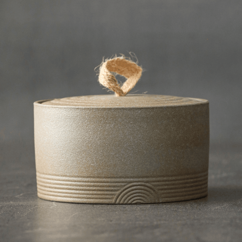 Stunning kintsugi model Japanese pottery wabi-sabi hemp rope storage jar for display