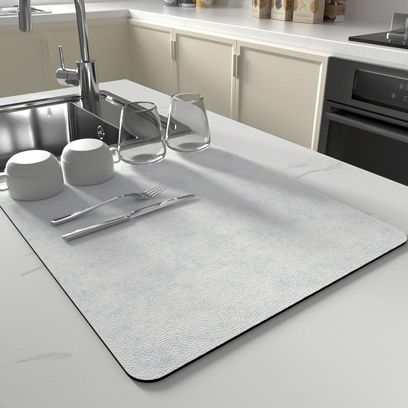 Dish drying mat with silicone material for durability